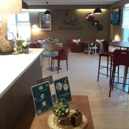 Campanile Saint-malo ~ Hotel 3*