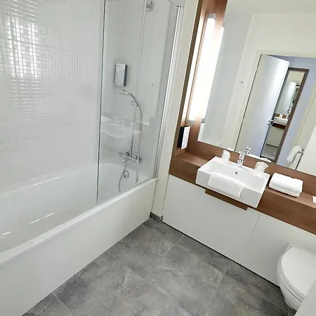 Hotel Campanile Saint-malo ~