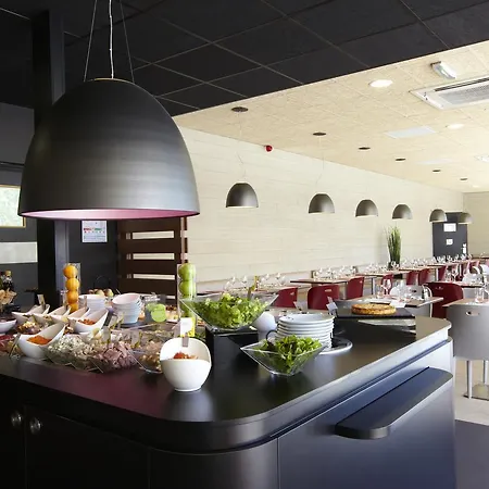 Hotel Campanile Saint-malo ~